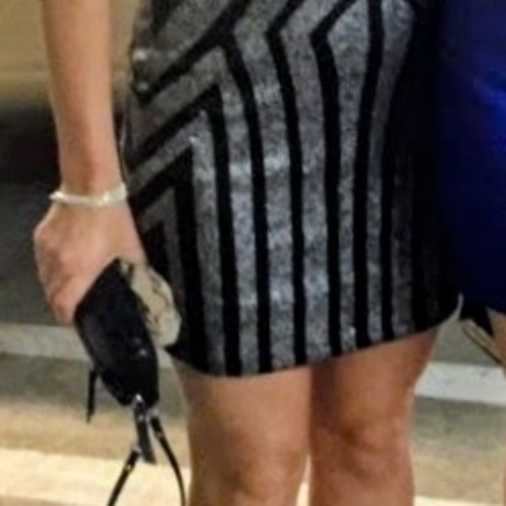 Romeo & Juliet Couture Black and Silver Mini Dress - Picture 6 of 6